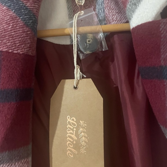 Listicle long coat medium size double lining and very thick - Picture 4 of 6